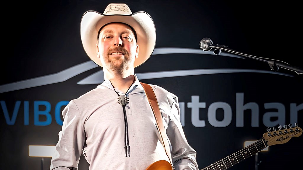 Mikkel Ørligur gæster Ribe Camping med country musik!