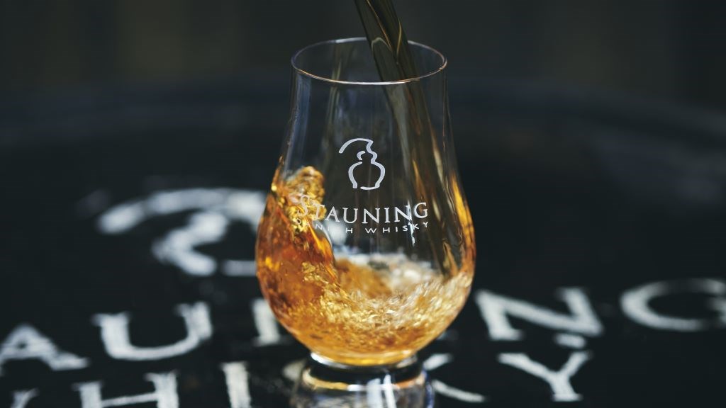 Whisky - og ølsmagning, fra samme fad hos Stauning Whisky