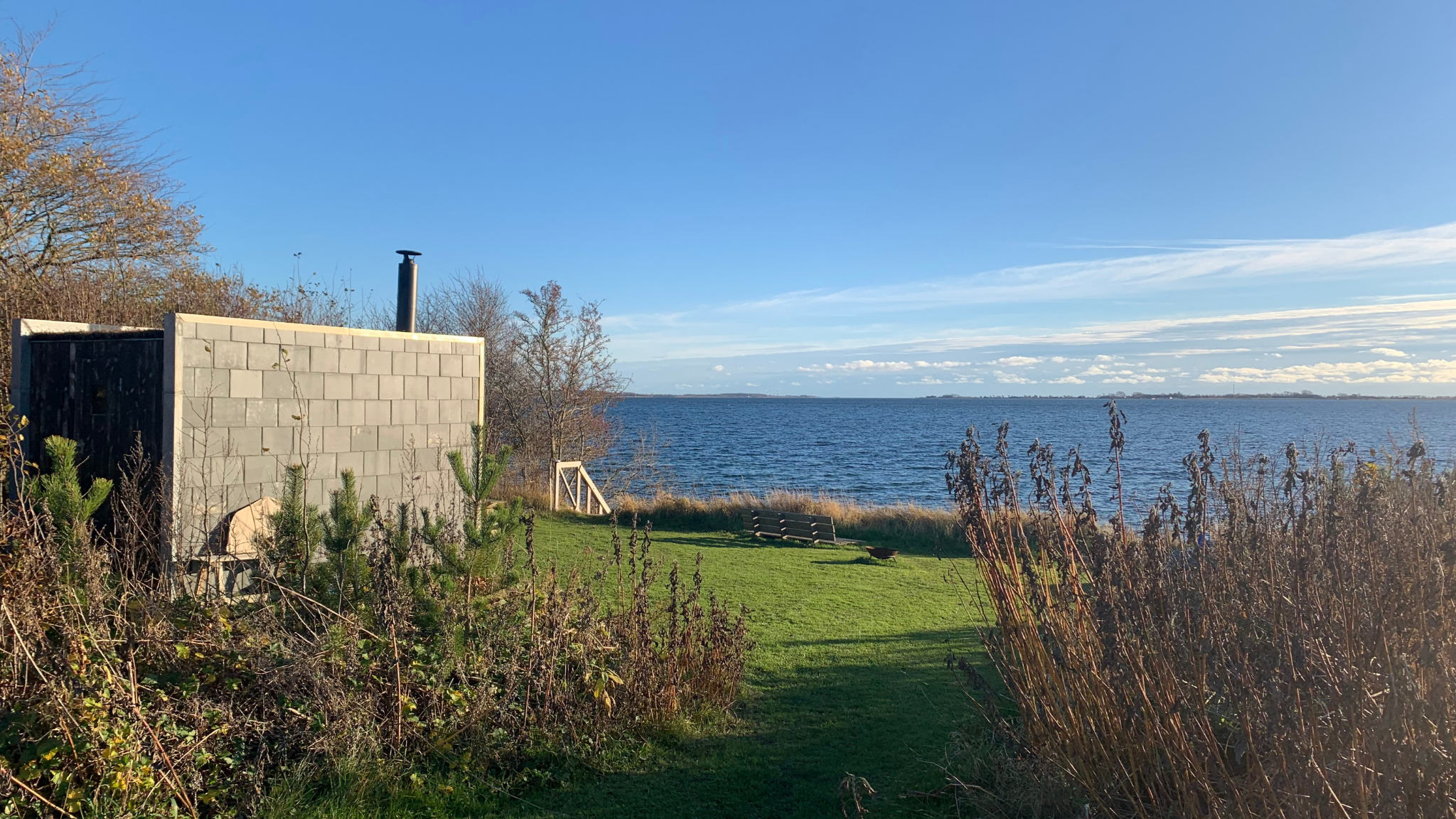 Kystvandring, sauna og havdyp