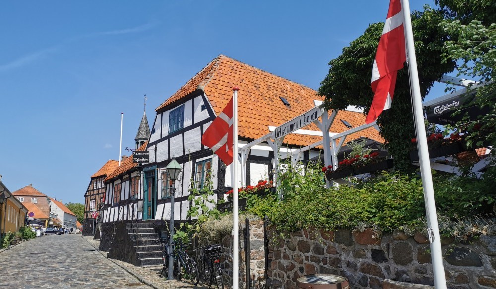 Historisk byvandring 'Ebeltoft bag facaden'