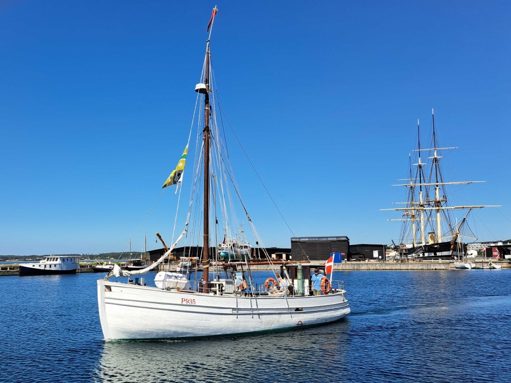 Sommersejltur på Ebeltoft Vig med veteranskib