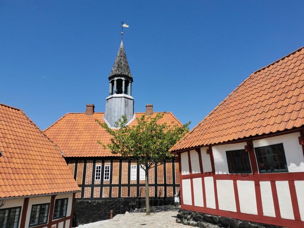 Historisk byvandring 'Ebeltoft bag facaden'