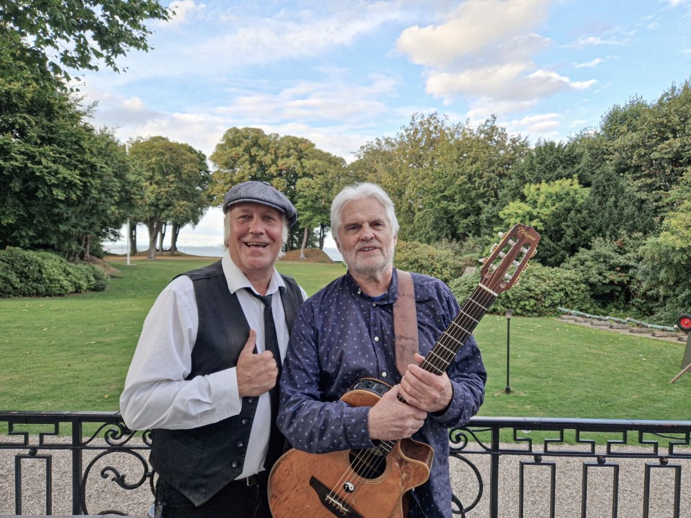 Skt. Hans Aften med Richardt & Kofoed "Den Intime Kim Larsen Duo"