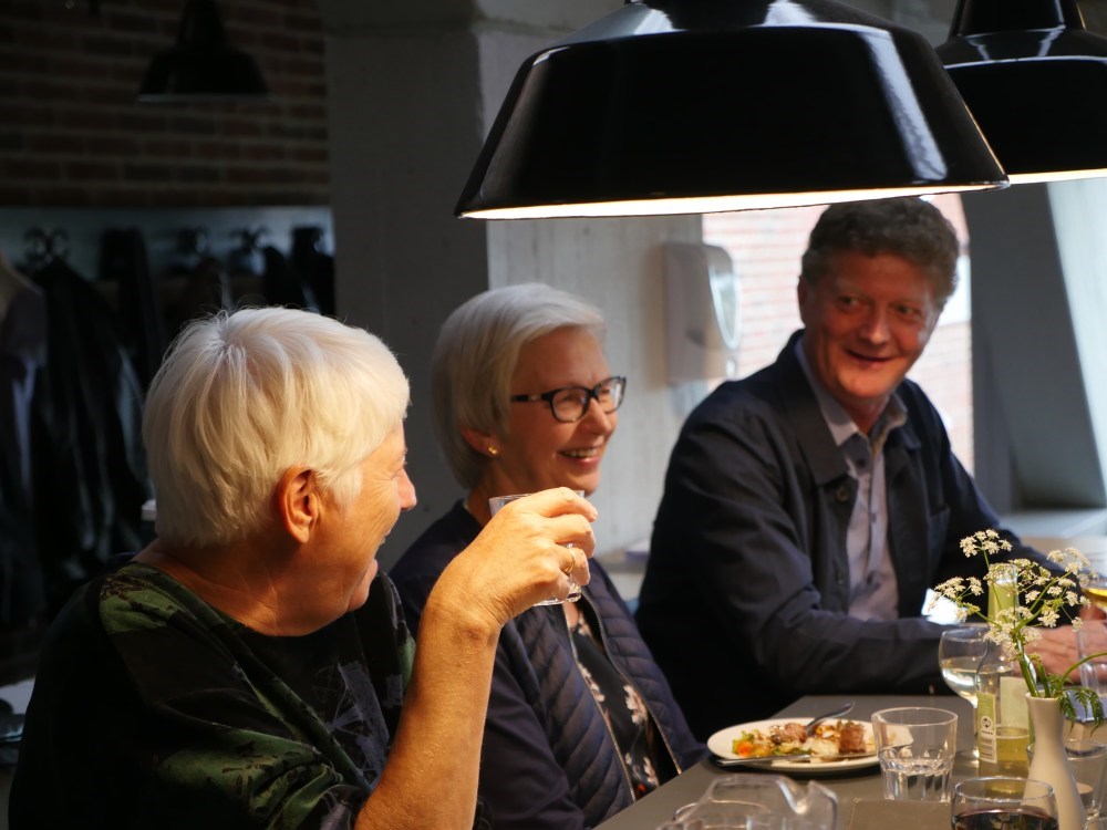 Syng, spis og snak på Rønde Højskole d. 22. april 2026