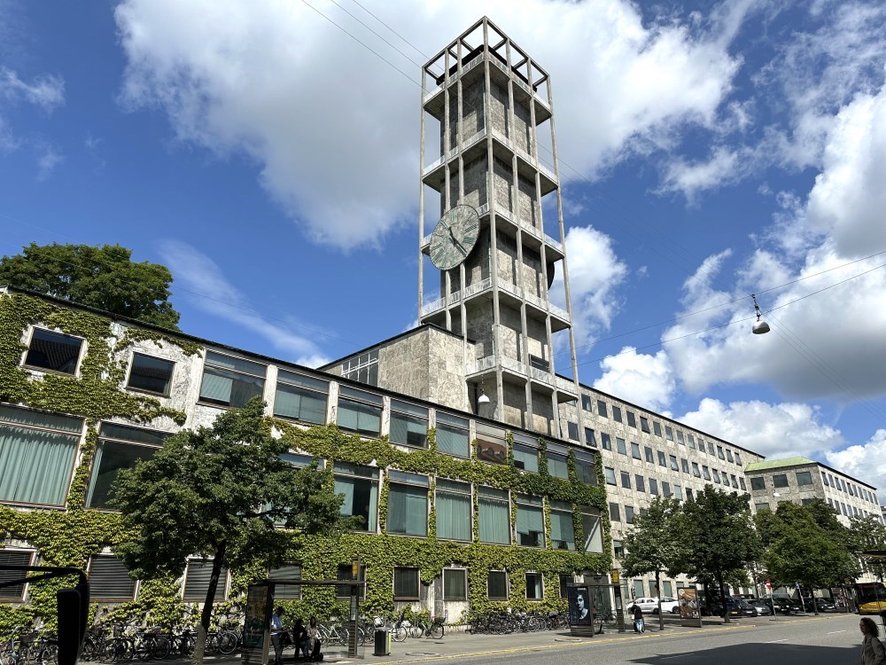 Guided tour at Aarhus City Hall - In English