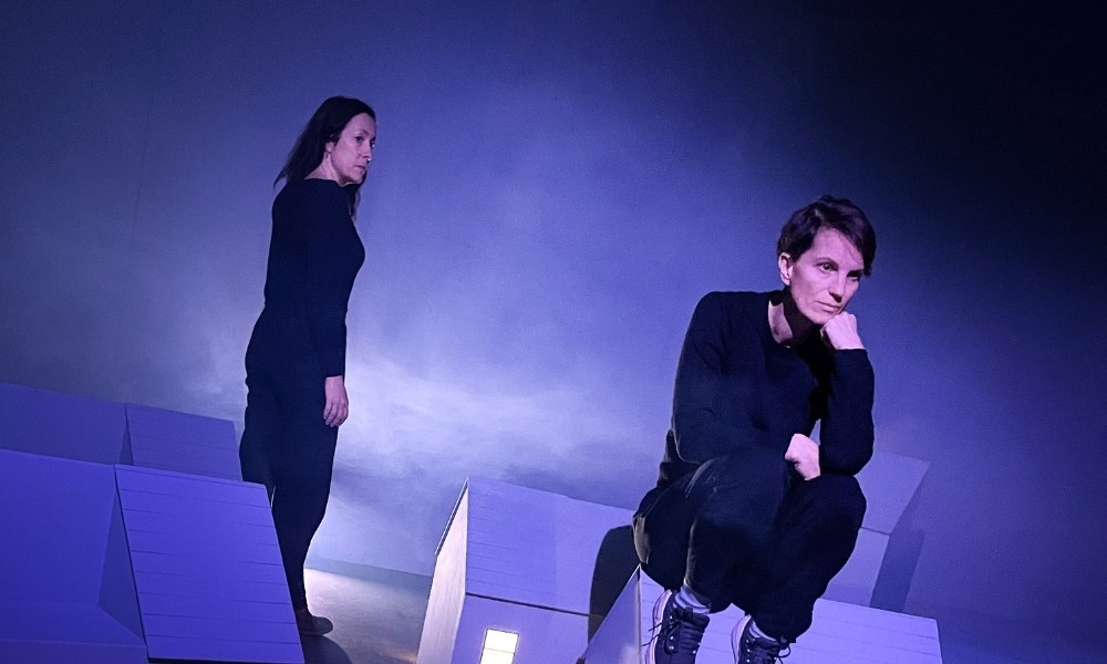 Verden imellem os - 13 år +