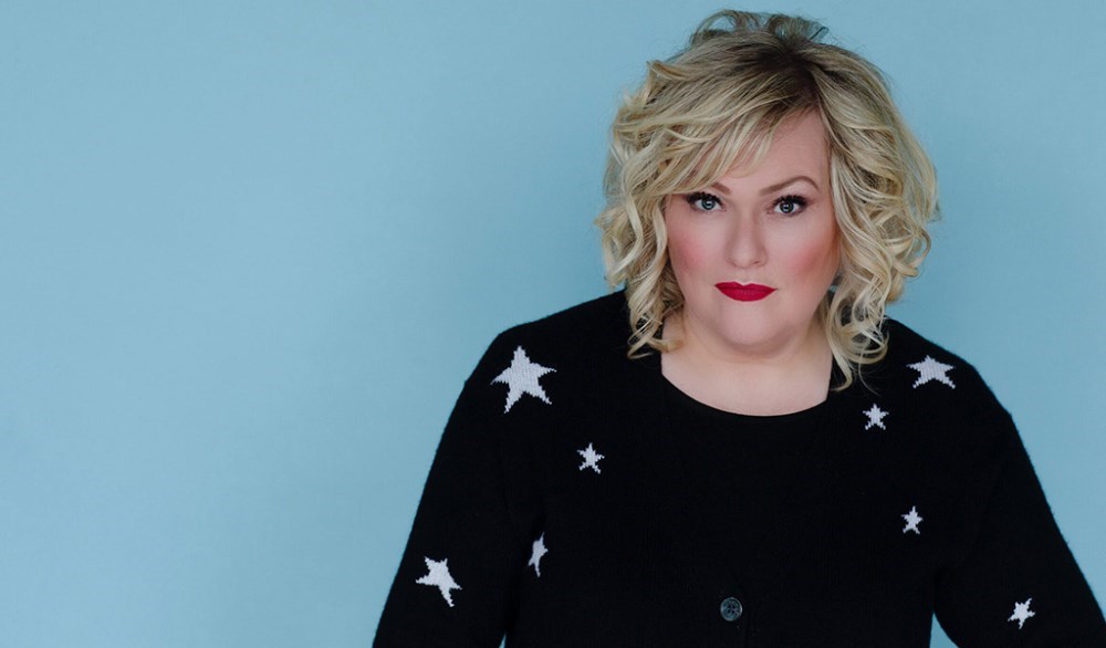 Marie Carmen Koppel med band