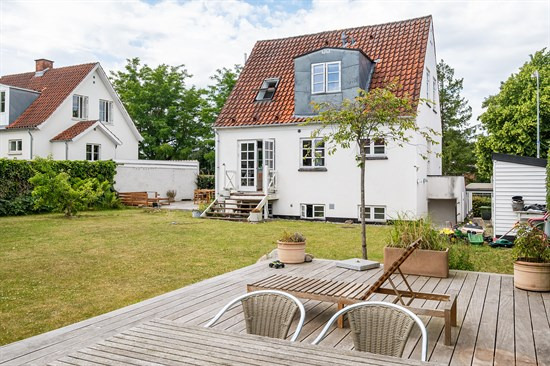 Stengårds Alle 111 og 3 andre boliger er kommet til salg denne uge i Kongens Lyngby - se boligerne her.