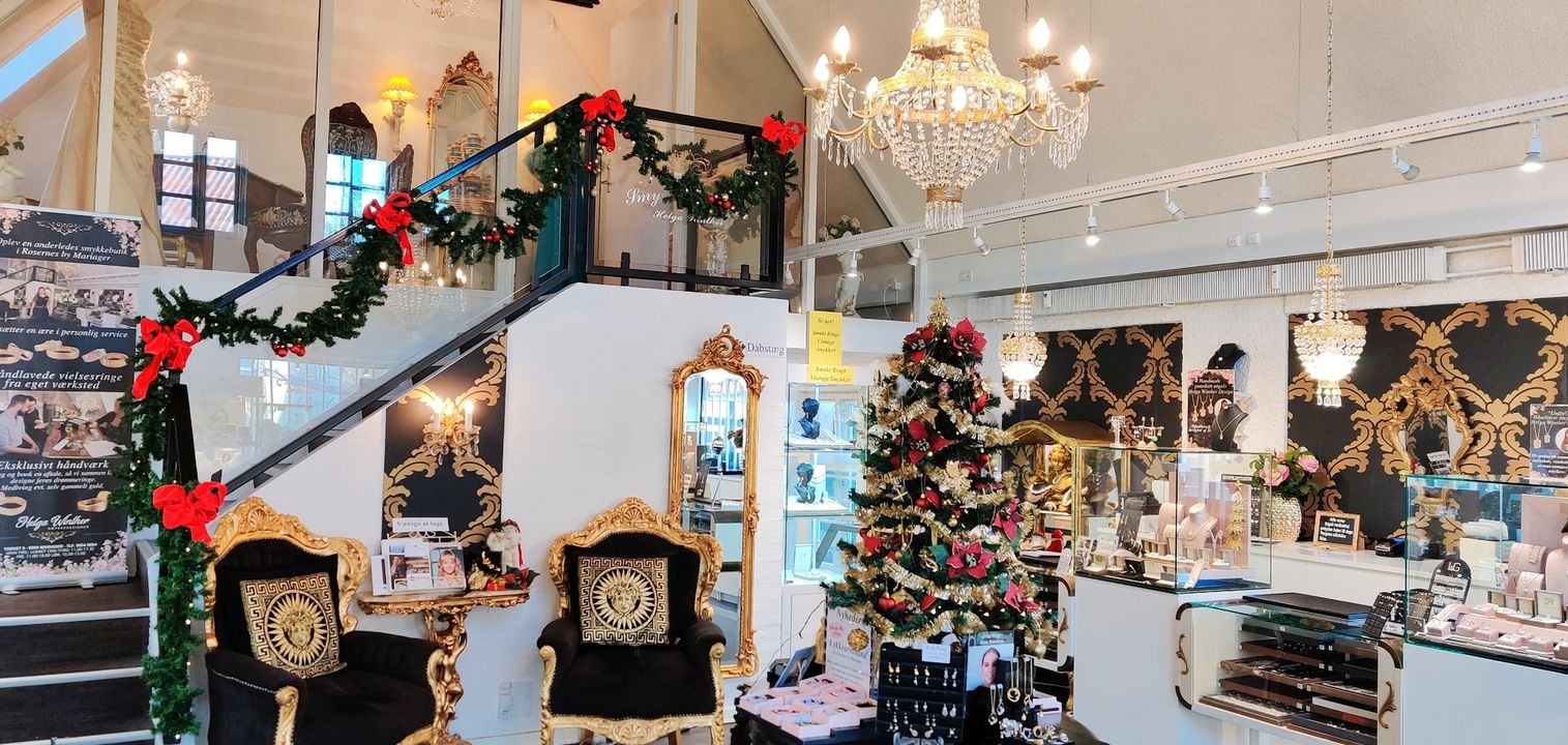 Julestemning i Mariager hos smykkedesigner Helga Winther