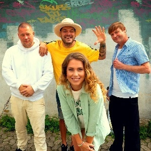 Storslået hitparade i Holbæk: Anna David, Christian Brøns, Yepha & Chief 1 på scenen