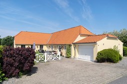 Indbydende villa til salg i landlige omgivelser hos EDC Hurup Thy