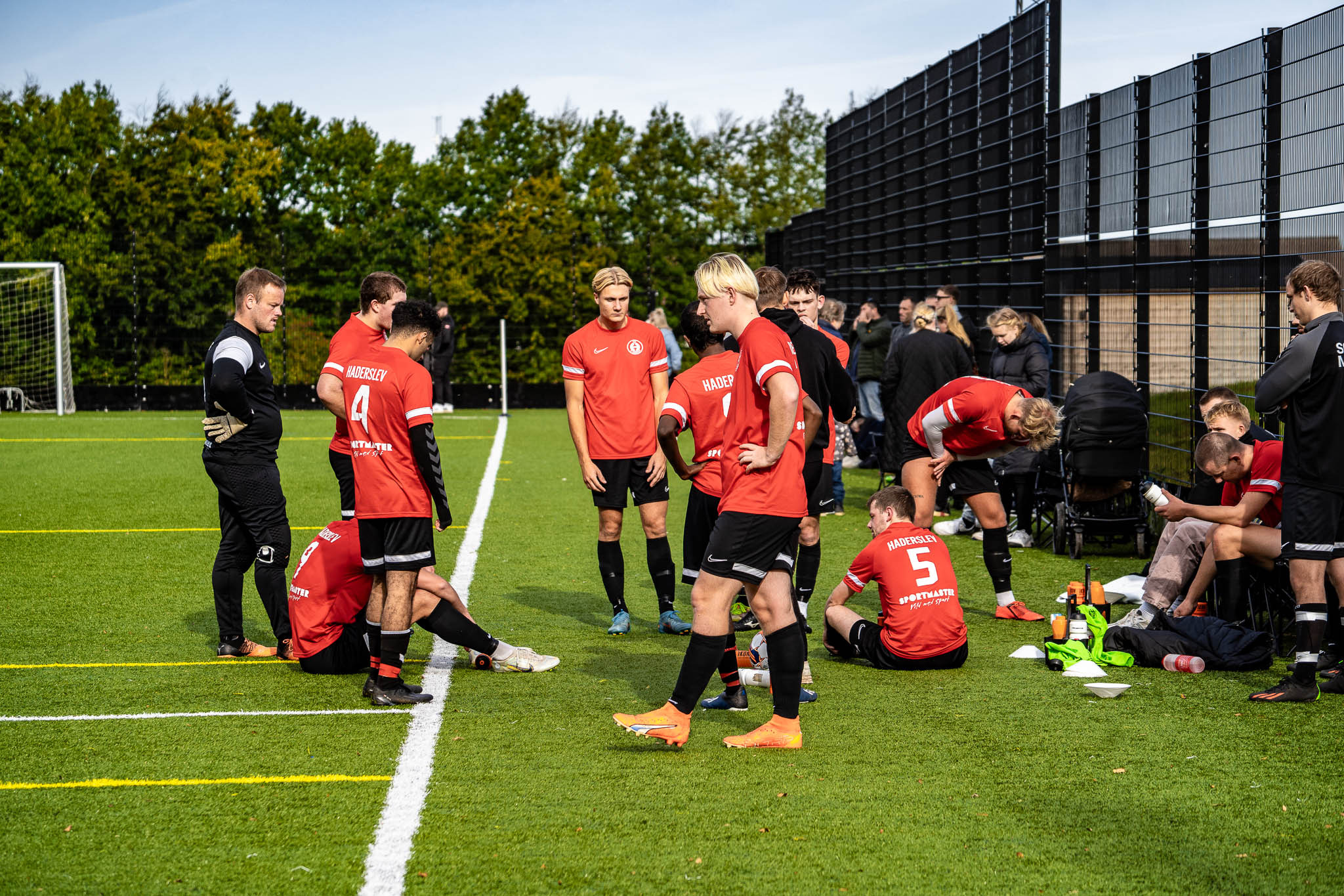 FCH 6100 sejrer i sæsonens sidste kamp og ser nu frem til Serie 2: "FCH er helt sikkert blevet mere attraktiv"