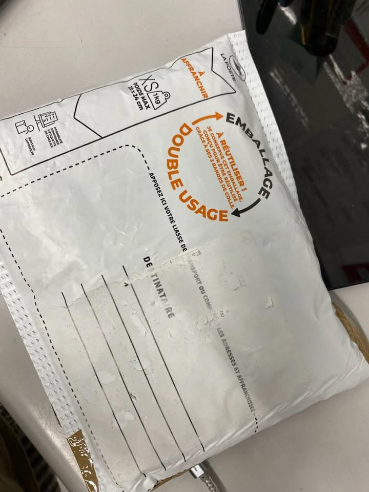 CENTER KIOSKEN beder kunder komme med pakkekoder for at undgå forsendelsesproblemer