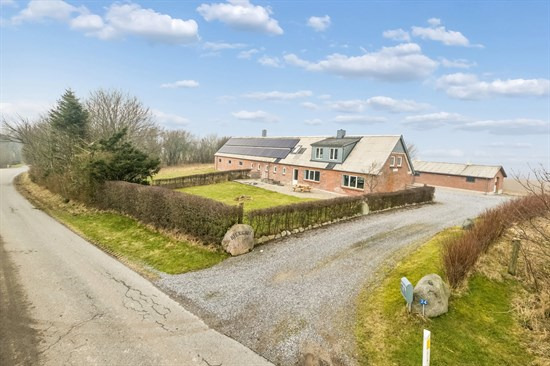 Top 6 over dyreste boliger til salg i Snedsted. Priser op til 2.795.000 kr