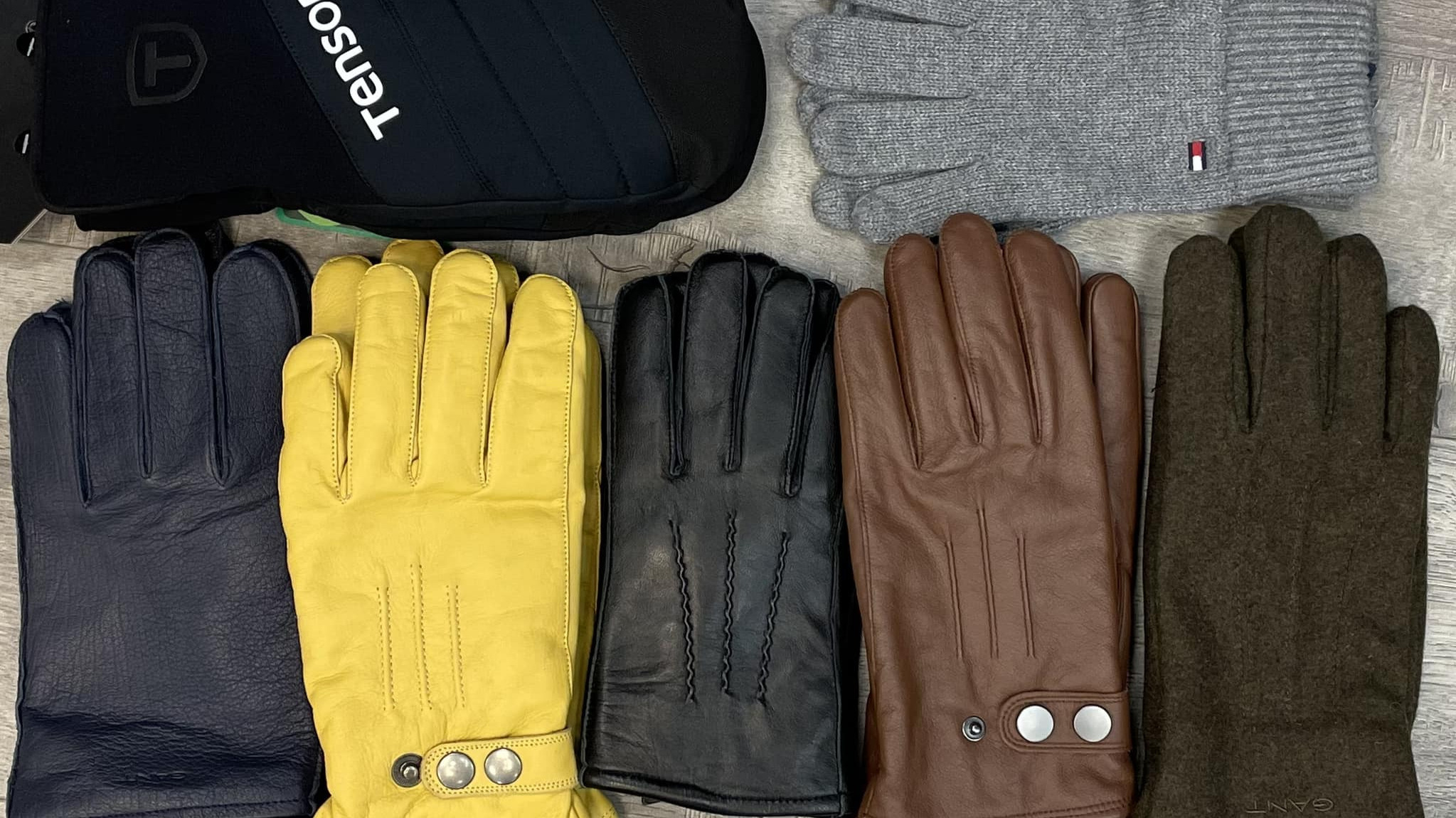 Oplev Vestsjællands største udvalg af kvalitets handsker hos Sir Brian