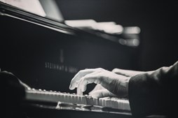 Kom til Bent Fabricius-Bjerre hyldestkoncert