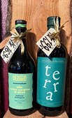 Den gode vino præsenterer økologisk olivenolie fra Italien med smagsprøver i butikken