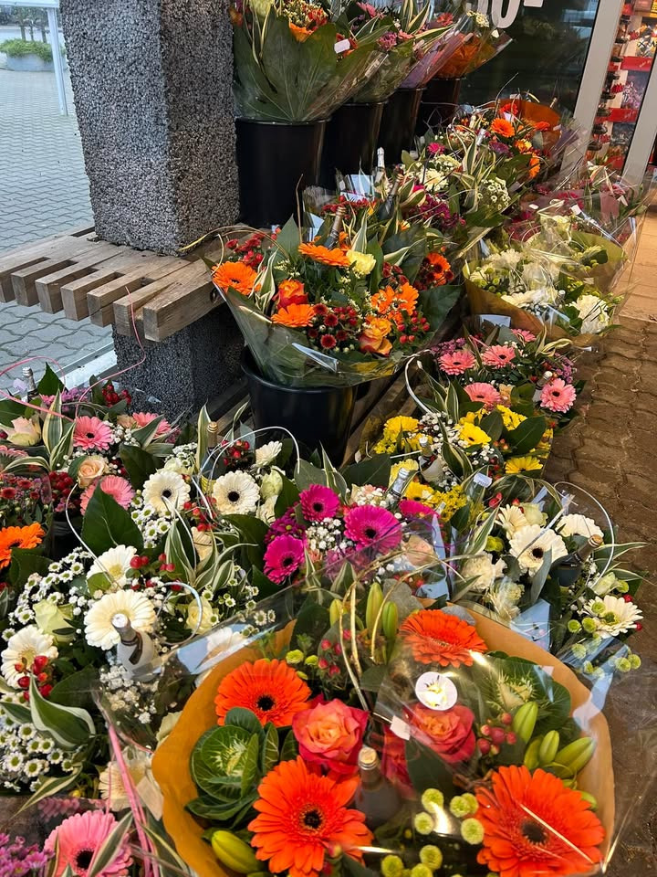 Min Købmand i Asp tilbyder friske blomster til nytår