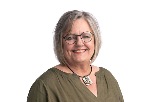 Annette Dietz stiller op for SF