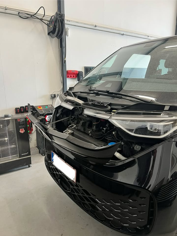 Vittrup Auto Aps forsikrer kunder om fortsat servicebehov, selv med elbiler på vejene