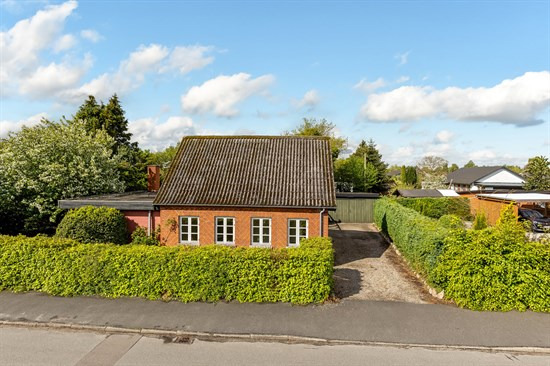 Kastanievej 26 og 1 anden boliger er kommet til salg denne uge i Sakskøbing - se boligerne her.