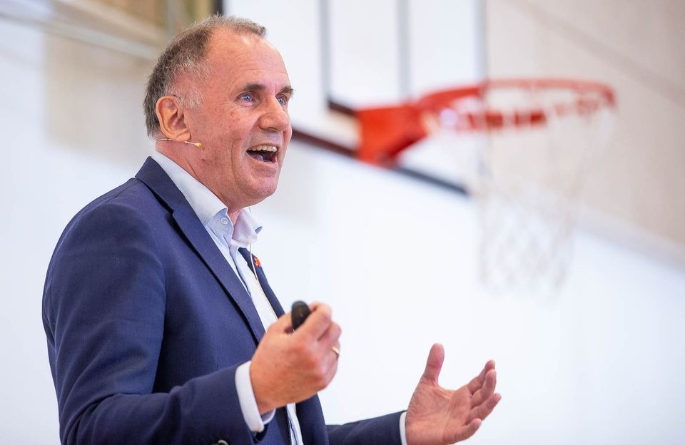 Røde Kors’ generalsekretær bringer håbet til Morsø Gymnasium