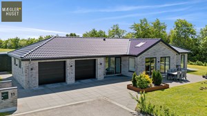 Mæglerhuset Aabybro inviterer til åbent hus i moderne villa