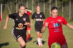 Kampen vendt på hovedet: vejle boldklub kvinder triumferer i fysisk duel mod Aarhus 1900