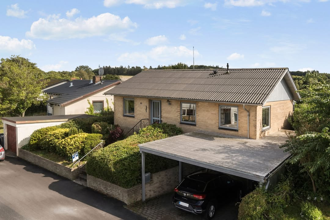 EDC Skive I/S præsenterer charmerende ejendom på Kertevej i Højslev