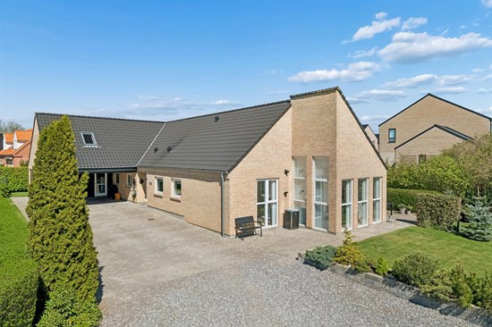 Top 6 over dyreste boliger til salg i Gistrup. Priser op til 7.795.000 kr