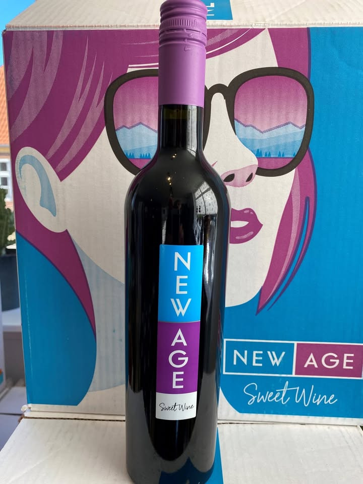 Marts-udsalg hos Pedersborg Vin: New Age Rød til tilbudspris