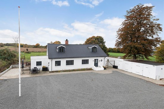 Top 6 over dyreste boliger til salg i Harlev. Priser op til 7.495.000 kr