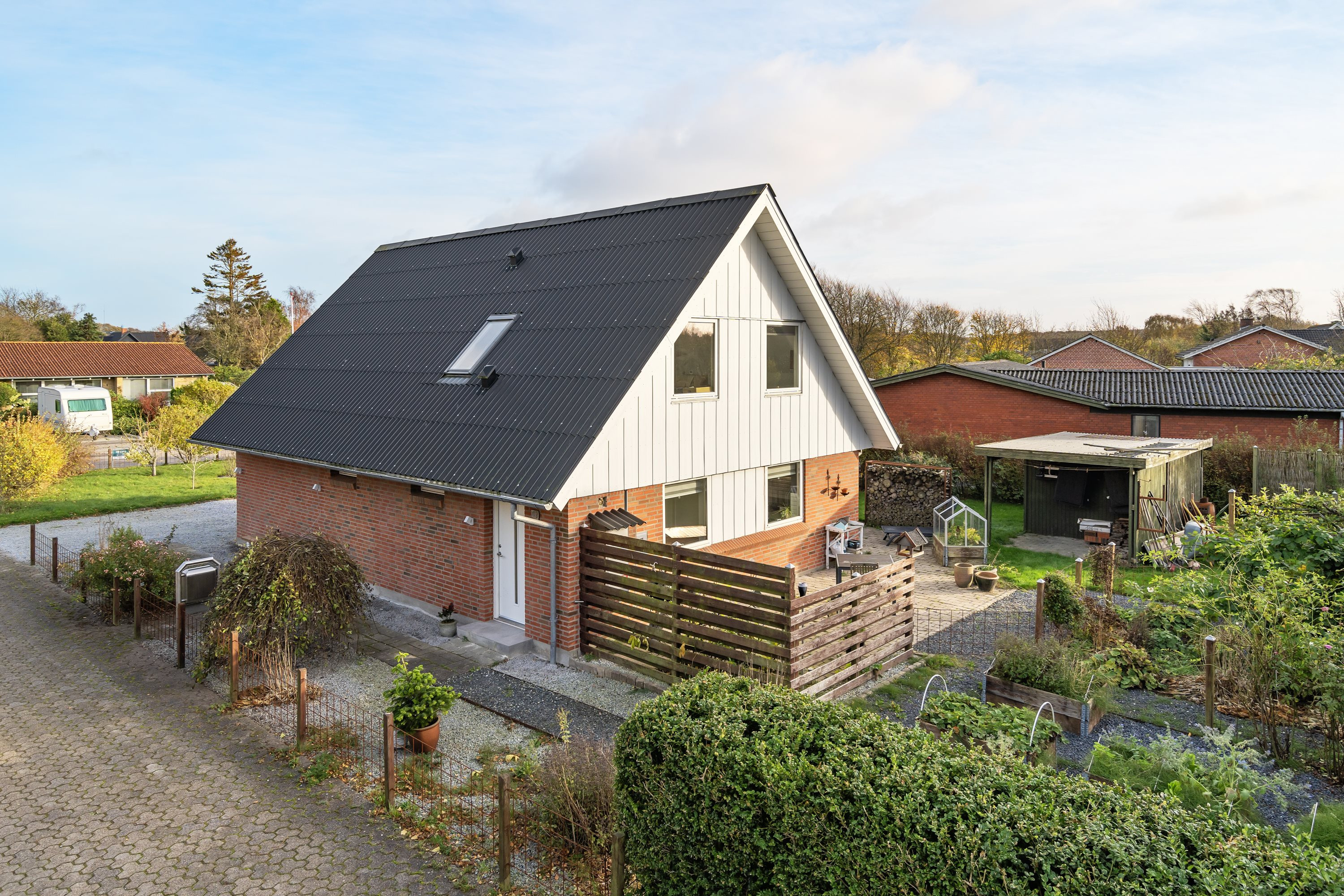 Til salg hos danbolig Hjørring: Renoveret villa med mulighed for personligt præg