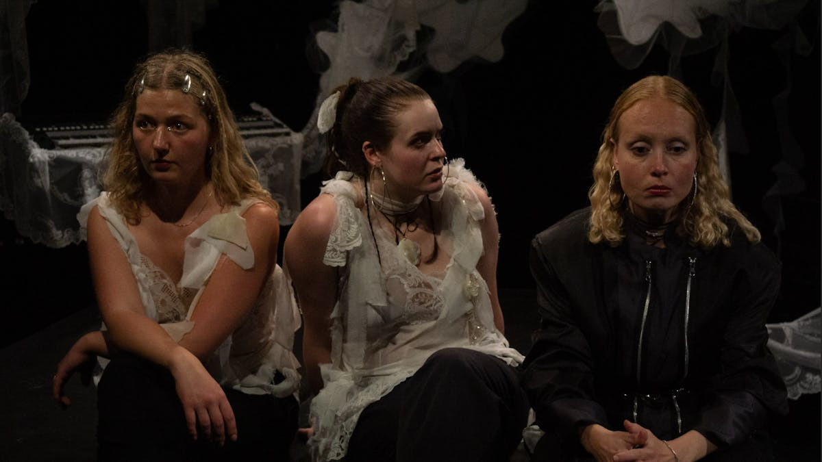 Interaktiv lyd- og danseperformance: HEIMR i Teater Momentum