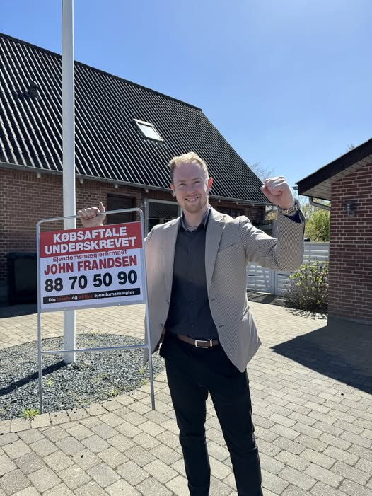John Frandsen Ikast sikrer købers aftale i Bording