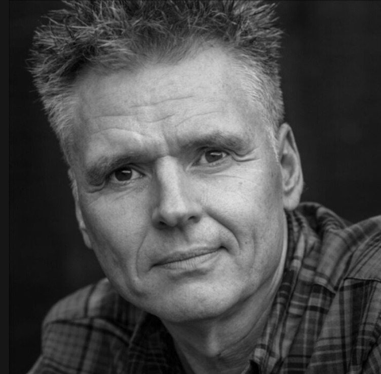 Oplev Per Ahlmanns keramiske univers på Engelsholm Slot