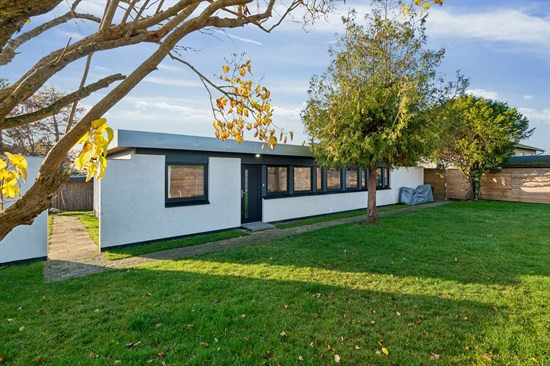 Holstedparken 79 er til salg for kun 3.895.000 kr.: Se de billigste boliger til salg i Brøndby Strand her