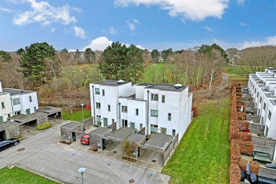 Torphusene 55 og 1 anden boliger er kommet til salg denne uge i Humlebæk - se boligerne her.