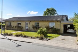 Til salg hos EDC Skive I/S: Velholdt etplansvilla med original charme