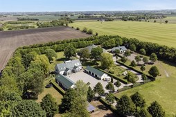 Top 6 over dyreste boliger til salg i Lundby. Priser op til 9.800.000 kr