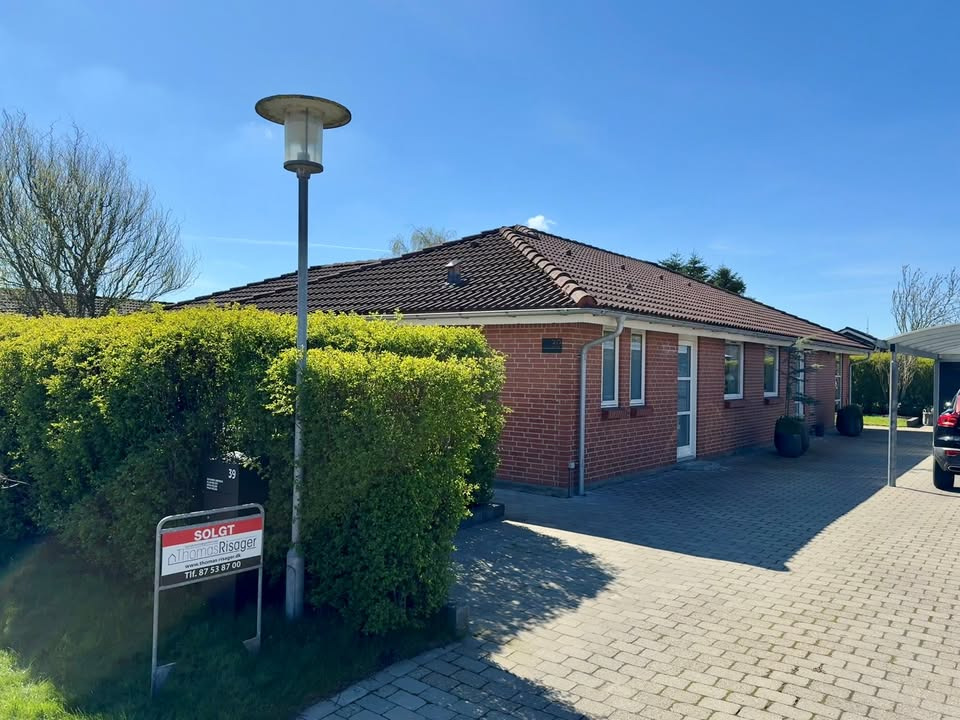 Ejendomsmæglerfirmaet Thomas Risager A/S sælger villa på Skelbækvej 39 i Hjørring