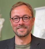 Oplev en aften med kongerækken og sociale medier i Holte