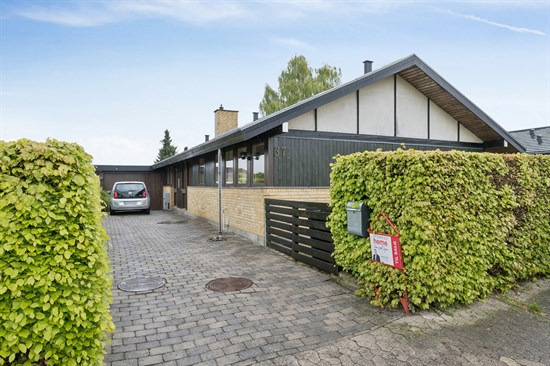 Roret 149 er til salg for kun 3.850.000 kr.: Se de billigste boliger til salg i Snekkersten her