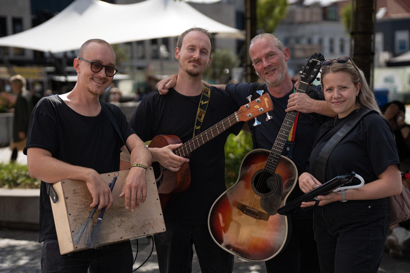Oplev "Når Lyset Bryder Frem - En Hyldest Til Sebastian" i Them