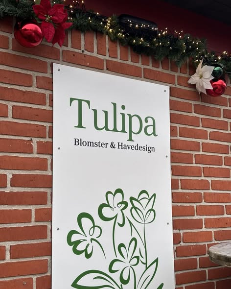 Tulipa Blomster & Havedesign takker for julens besøg og ønsker glædelig jul