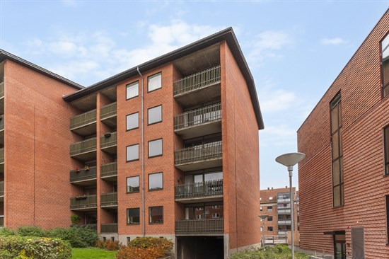 Indflytningsklar lejlighed med stor altan på Sjællandsgade