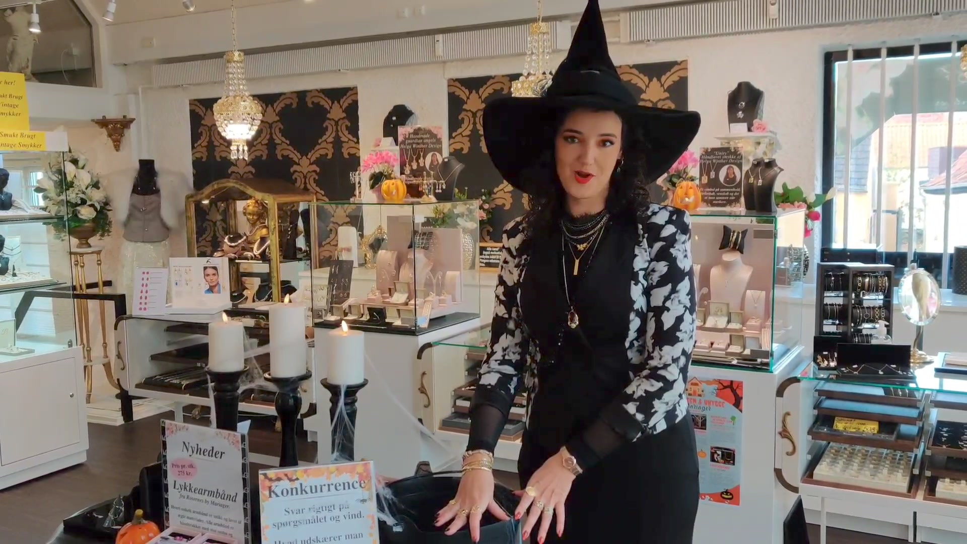 Halloween konkurrence hos Smykkedesigner Helga Winther: Prøv lykken i butikken