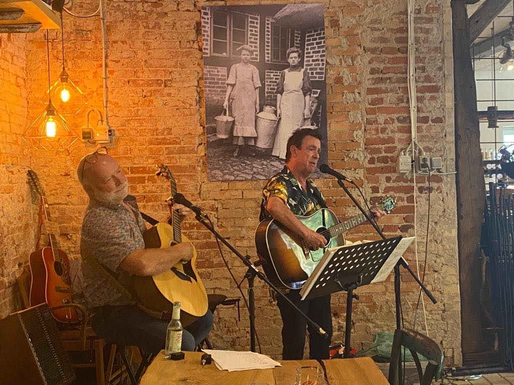 Se frem til en hyggelig markedsweekend med smagsprøver, musik og håndværk