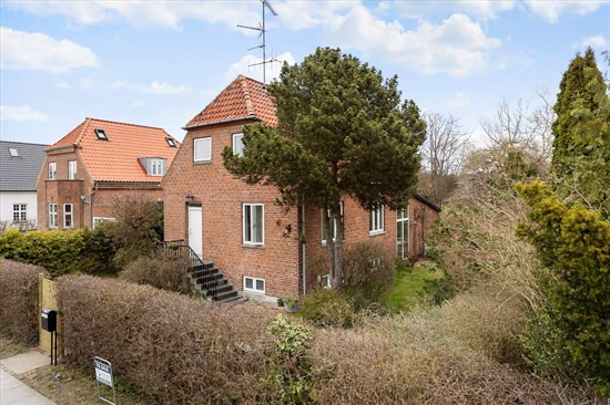 Luksusbolig netop kommet til salg i Valby: Se hvad du skal smide for Valbys dyreste adresser her