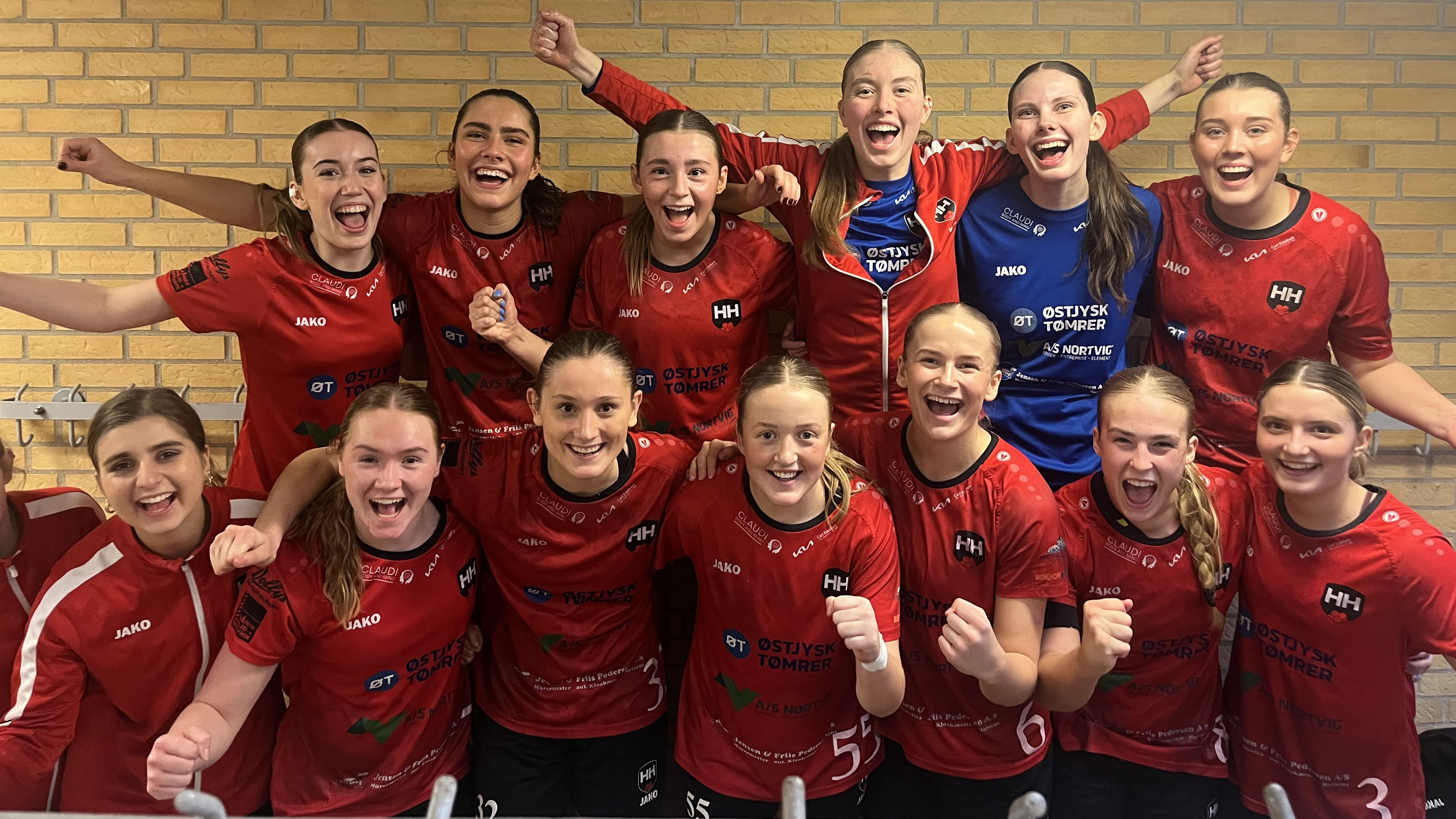 Horsens HK triumferer mod Odense med stærk defensiv og skarp Brendholdt